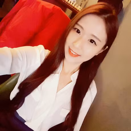 Nu sinh Han Quoc thi hat o VN lam chao dao dan mang - Anh 6