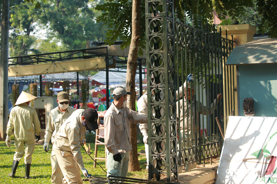 Trước đó, Phó chủ tịch UBND Hà Nội Dương Đức Tuấn đã ký văn bản thống nhất chủ trương về đề án tổ chức không gian đi bộ - văn hóa khu vực phố Trần Nhân Tông và phụ cận, vườn hoa, đường dạo quanh hồ Thiền Quang (quận Hai Bà Trưng).