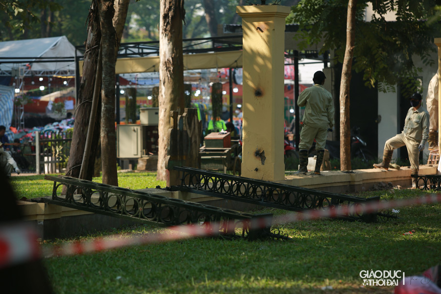 Hai công viên khác dự kiến cũng được hạ hàng rào, không thu vé vào cửa là Công viên Hòa Bình và Công viên Bách Thảo.