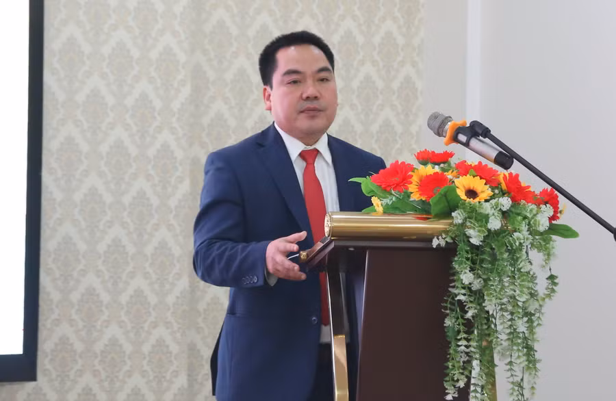 PGS.TS Trương Tấn Quân, Hiệu trưởng Trường ĐH Kinh tế phát biểu tại buổi tọa đàm.