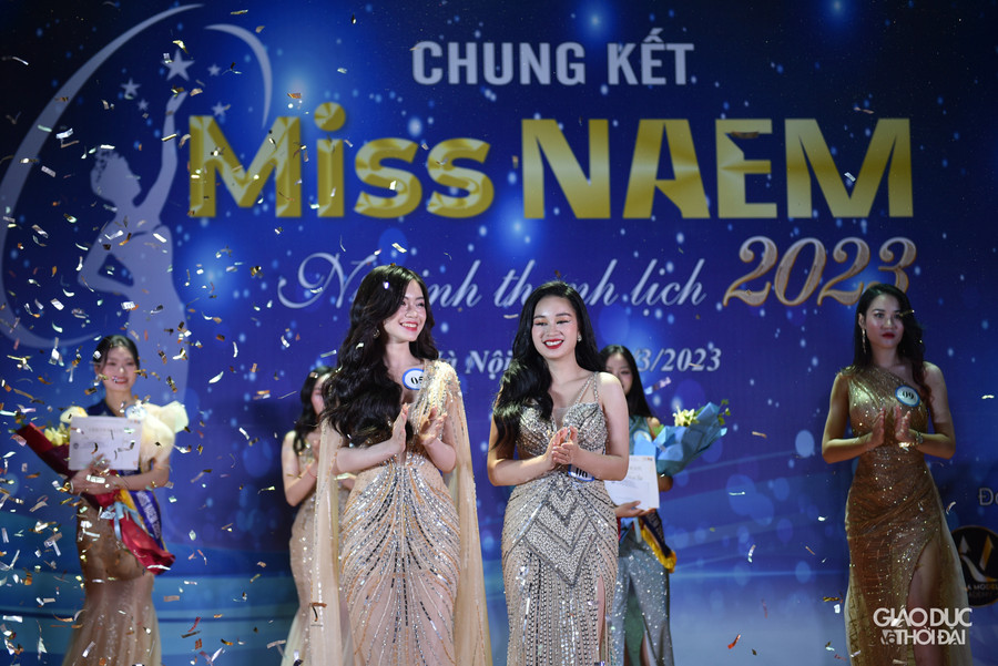 ThS. Nguyễn Huy Hoàng - Bí thư Đoàn Thanh niên Học viện Quản lý giáo dục cho biết: "Từ những vòng đầu tiên của cuộc thi, Diễm Quỳnh đã thể hiện sự tự tin, năng động và vẻ đẹp thanh lịch, trí tuệ. Ban tổ chức tin tưởng rằng, Diễm Quỳnh xứng đáng với danh hiệu hoa khôi và sẽ có nhiều hoạt động góp phần tôn vinh nét đẹp của toàn thể nữ sinh viên nhà trường". ThS. Nguyễn Huy Hoàng - Bí thư Đoàn Thanh niên Học viện Quản lý giáo dục cho biết: "Từ những vòng đầu tiên của cuộc thi, Diễm Quỳnh đã thể hiện sự tự tin, năng động và vẻ đẹp thanh lịch, trí tuệ. Ban tổ chức tin tưởng rằng, Diễm Quỳnh xứng đáng với danh hiệu hoa khôi và sẽ có nhiều hoạt động góp phần tôn vinh nét đẹp của toàn thể nữ sinh viên nhà trường".