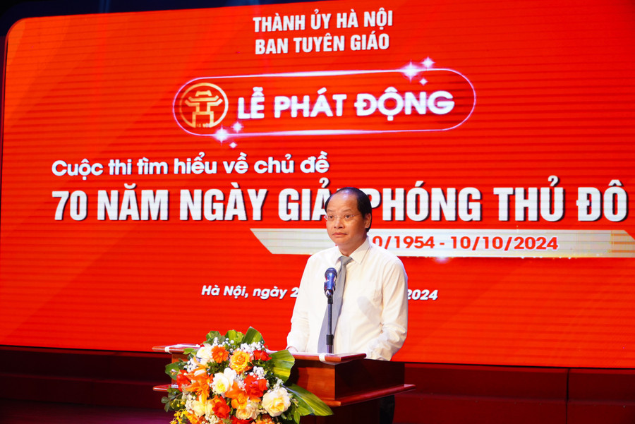 Ông Nguyễn Doãn Toản - Ủy viên Ban Thường vụ, Trưởng ban Tuyên giáo Thành ủy Hà Nội phát biểu khai mạc.