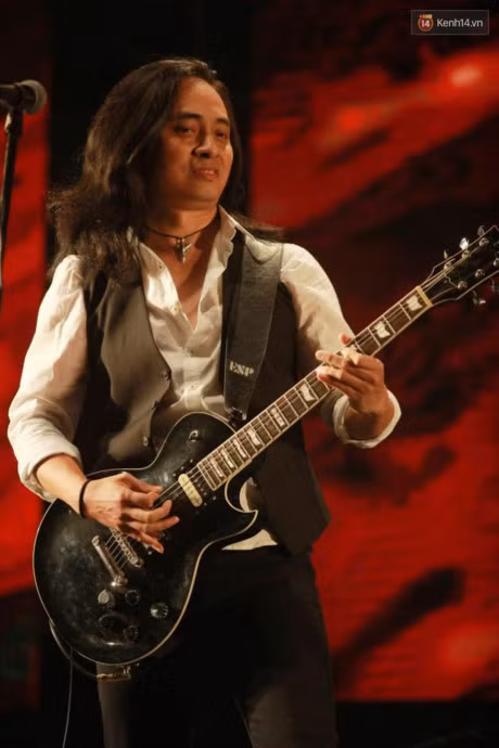 Vo Tran Lap xuc dong trong dem nhac 