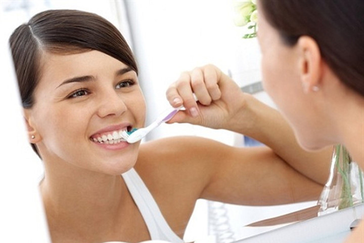Bôi thứ này, răng trắng bóng và miệng hết hôi chỉ sau 30 phút