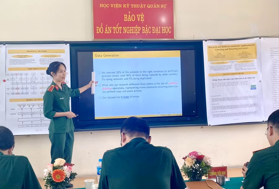 Bùi Thị Thoa trong ngày bảo vệ đồ án tốt nghiệp. Bùi Thị Thoa trong ngày bảo vệ đồ án tốt nghiệp.