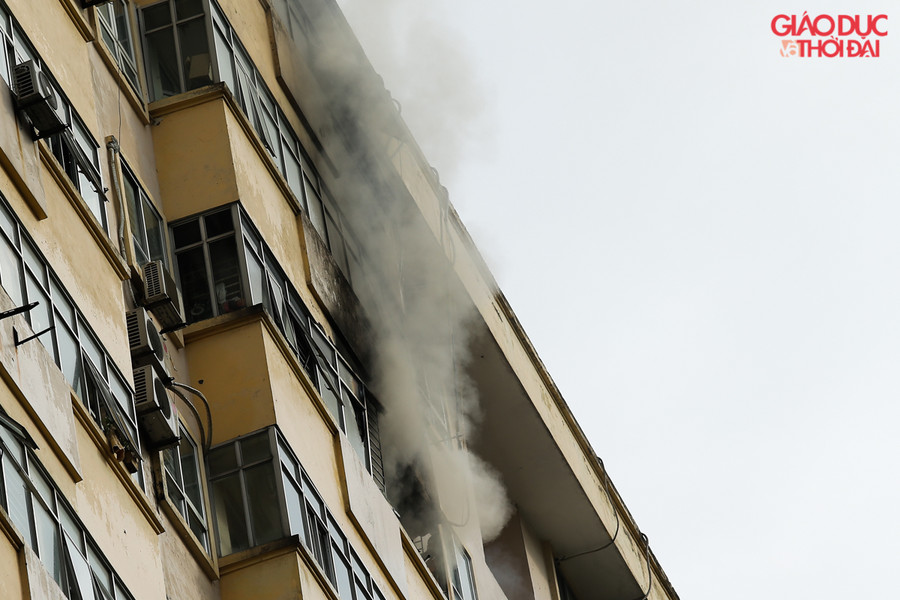 Đám cháy xẩy ra tại tầng 15 của toà chung cư 17 tầng