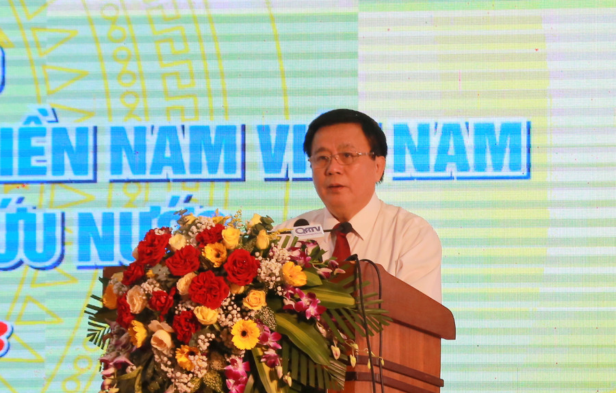 Ông Nguyễn Xuân Thắng - Giám đốc Học viện Chính trị Quốc gia Hồ Chí Minh khẳng định vai trò của Chính phủ CMLTCHMN Việt Nam.