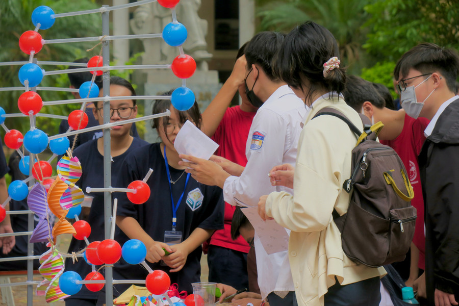 Nguyễn Hoàng Giang: Chúng em hy vọng các bạn học sinh đã có nhiều hơn những kiến thức khoa học thú vị.