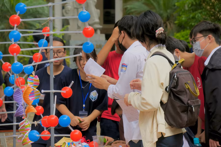 Nguyễn Hoàng Giang: Chúng em hy vọng các bạn học sinh đã có nhiều hơn những kiến thức khoa học thú vị.