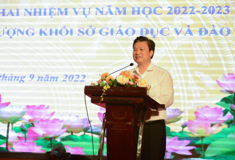 Thứ trưởng Bộ GD&ĐT Nguyễn Hữu Độ kết luận hội nghị Thứ trưởng Bộ GD&ĐT Nguyễn Hữu Độ kết luận hội nghị