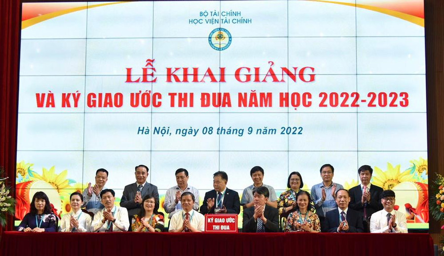 Các đơn vị của Học viện Tài chính ký giao ước thi đua Các đơn vị của Học viện Tài chính ký giao ước thi đua