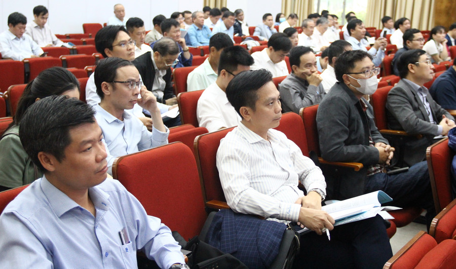 Các đại biểu tham dự tọa đàm. Các đại biểu tham dự tọa đàm.