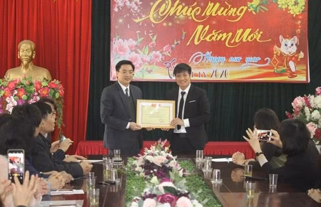 Lạc quan chống dịch, học sinh Vĩnh Phúc chủ động học ôn qua mạng​