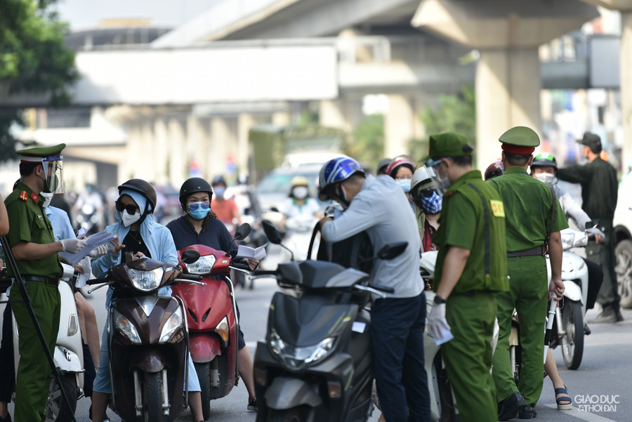 Xuống đường cùng Tổ công tác đặc biệt: Kiến nghị xử lý đơn vị cấp giấy không đúng người đúng việc ảnh 1