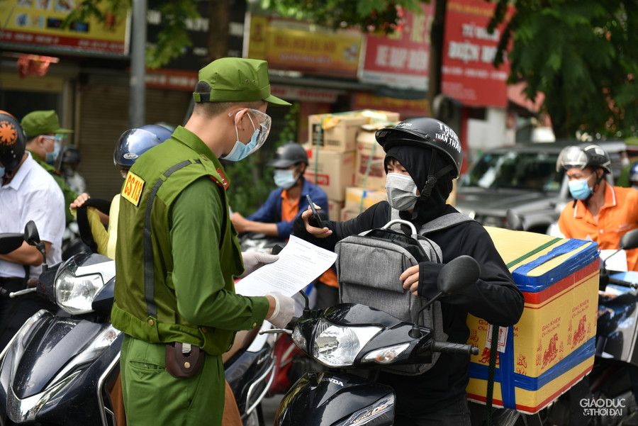 Xuống đường cùng Tổ công tác đặc biệt: Kiến nghị xử lý đơn vị cấp giấy không đúng người đúng việc ảnh 9