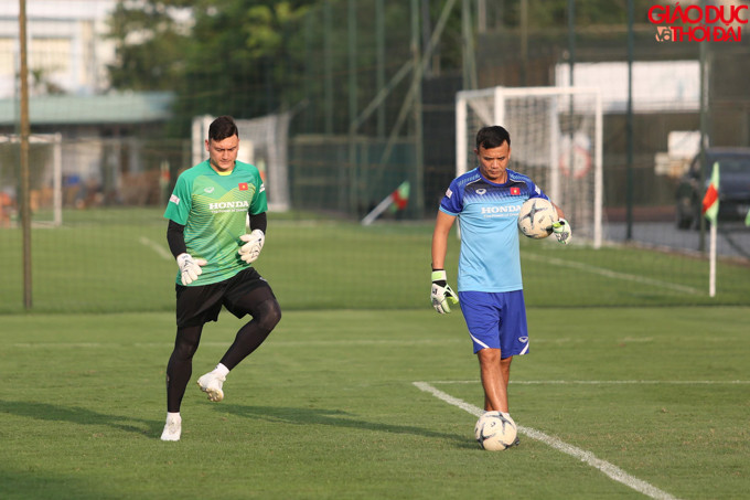 Văn Lâm cho biết, giáo án tập luyện ở Thái Lan không khác quá nhiều so với đội tuyển Việt Nam.
