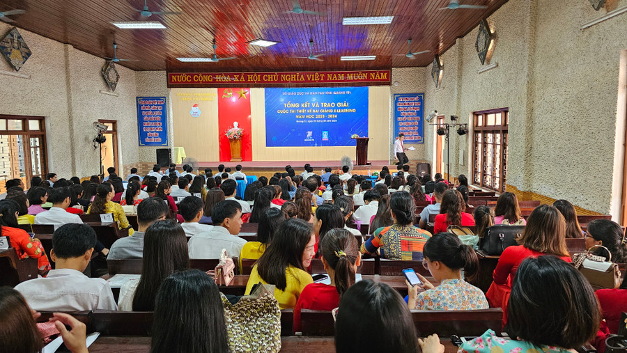 Cuộc thi nhận được gần 400 sản phẩm của giáo viên tham dự, gần 200 giáo viên đạt giải. Cuộc thi nhận được gần 400 sản phẩm của giáo viên tham dự, gần 200 giáo viên đạt giải.