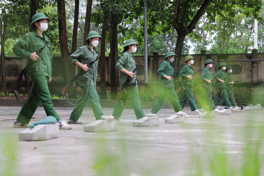 Lý thuyết và thực hành được các giáo viên tận tình hướng dẫn.