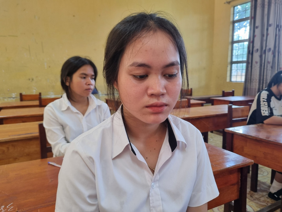 Em Y Vim sẵn sàng tâm lý, kiến thức để bước vào kỳ thi đầy cam go. (Ảnh: Dung Nguyễn). Em Y Vim sẵn sàng tâm lý, kiến thức để bước vào kỳ thi đầy cam go. (Ảnh: Dung Nguyễn).