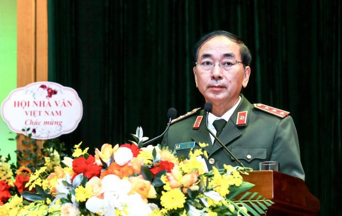 Thứ trưởng Bộ Công an Trần Quốc Tỏ phát biểu chỉ đạo cuộc thi. Thứ trưởng Bộ Công an Trần Quốc Tỏ phát biểu chỉ đạo cuộc thi.