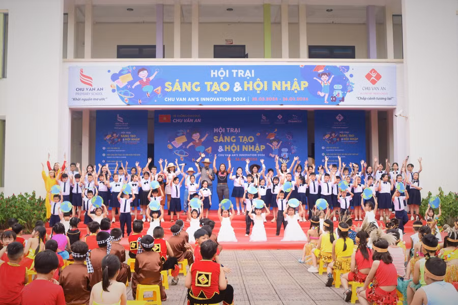 Sáng 25/3, Hệ thống giáo dục Chu Văn An (TP Đồng Hới, Quảng Bình) khai mạc Hội trại Chu Van An’s Innovation Camp 2024.
