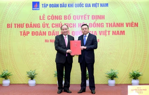 Thủ tướng trao quyết định bổ nhiệm Đồng chí Trần Sỹ Thanh là Chủ tịch Hội đồng thành viên PVN. 