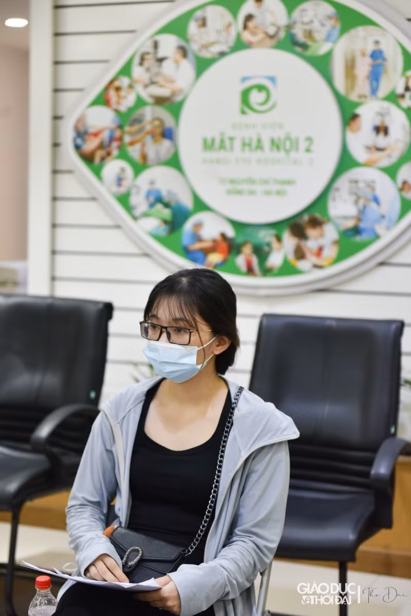 Do địa điểm tiêm là Bệnh viện chuyên về mắt nên hạ tầng sạch sẽ, thoáng mát.