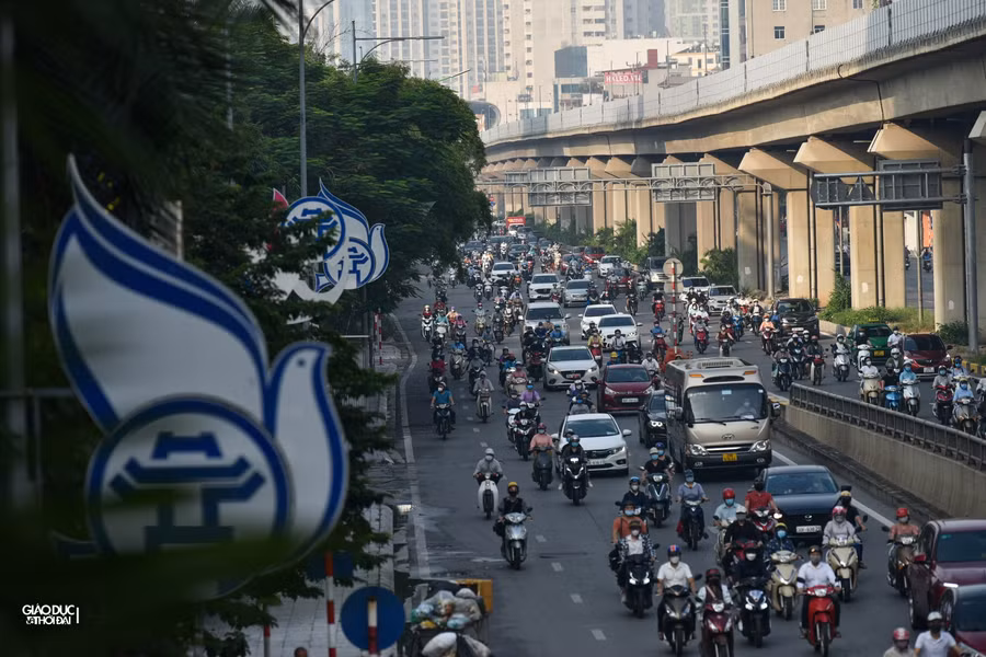 Tại tuyến đường Nguyễn Trãi (Q.Thanh Xuân), lượng phương tiện tăng đột biến.