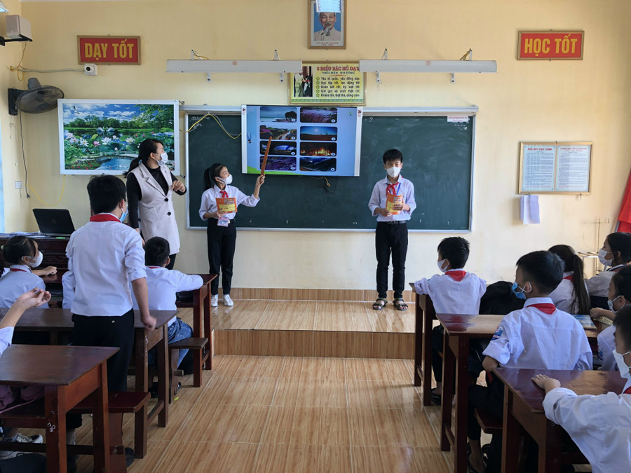 Các nhà trường đẩy mạnh ứng dụng công nghệ vào dạy học và khuyến khích học sinh đến với STEM.