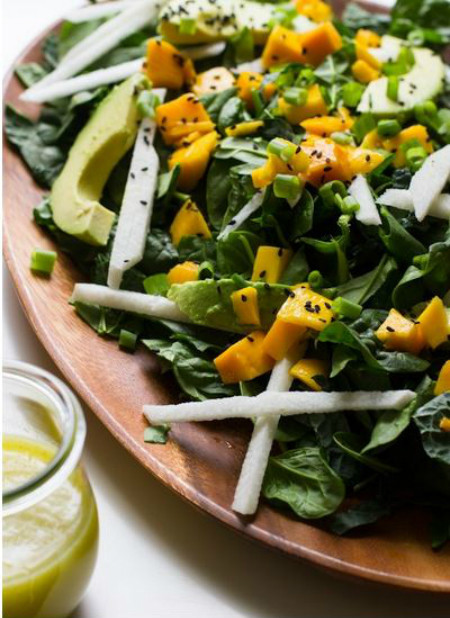 Món salad bơ được nữ ca sĩ yêu thích vớinhiều vitamin và khoáng chất.Ảnh:McLaughlin thuc-don-an-chay-7-ngay-thanh-loc-co-the-cua-ca-si-beyonce-1