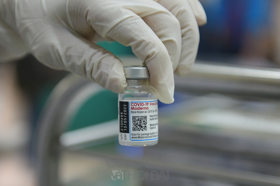 Vắc xin được tiêm trong đợt này là vắc xin Moderna.