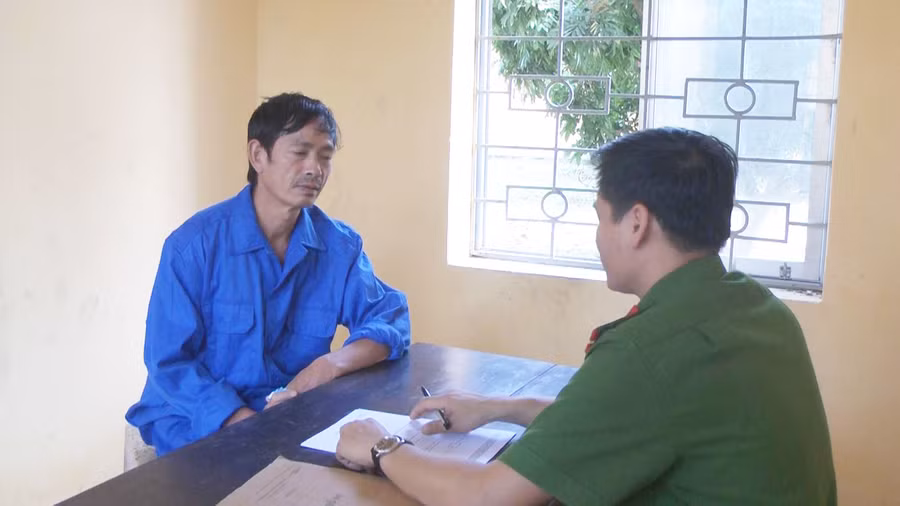 Đối tượng Nguyễn Văn Thanh tại cơ quan chức năng.