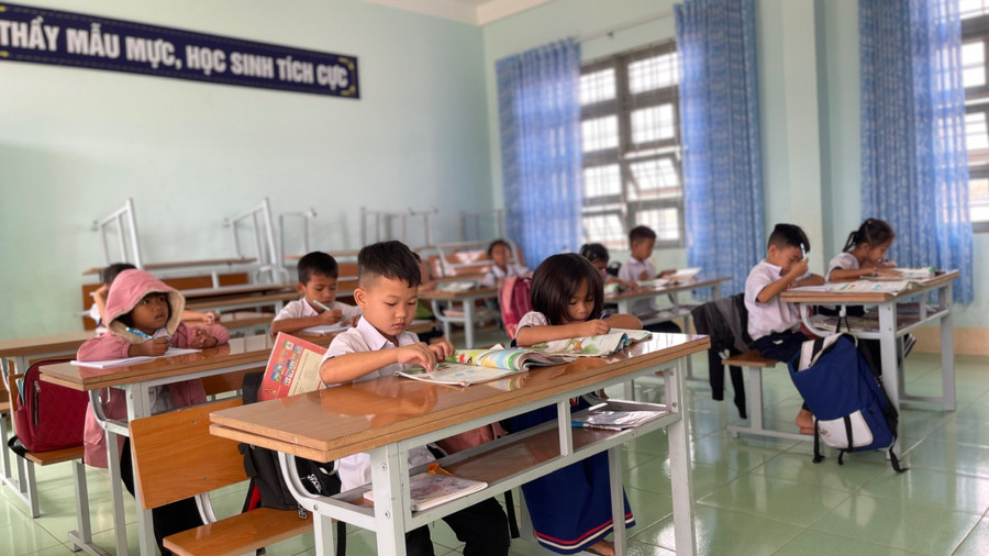 Học sinh ở điểm trường thôn Ia Đơr.