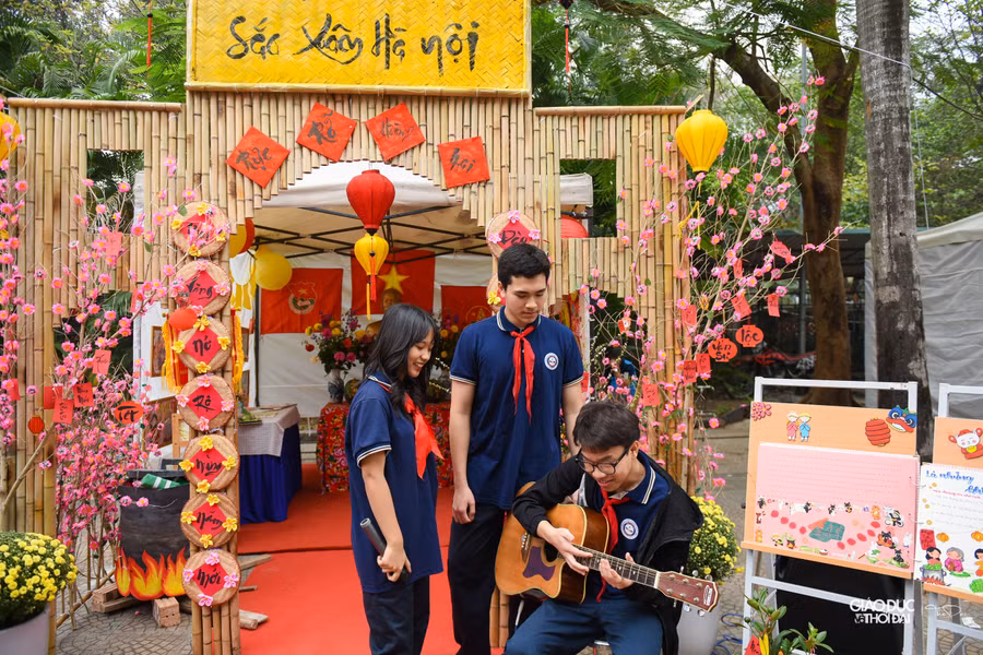 Mỗi đội thi mang đến một sắc màu rất riêng.