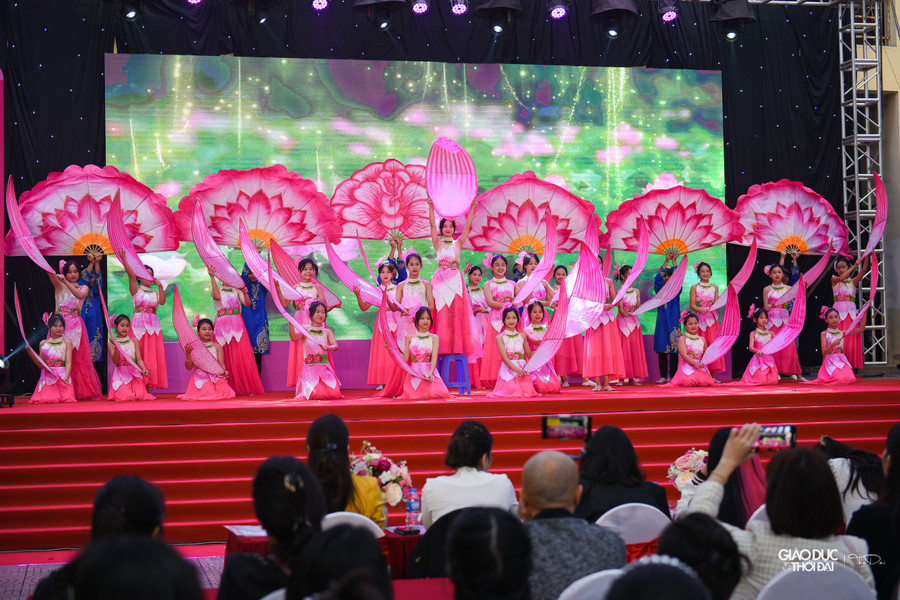 Những tiết mục dự thi trong ngày hội.