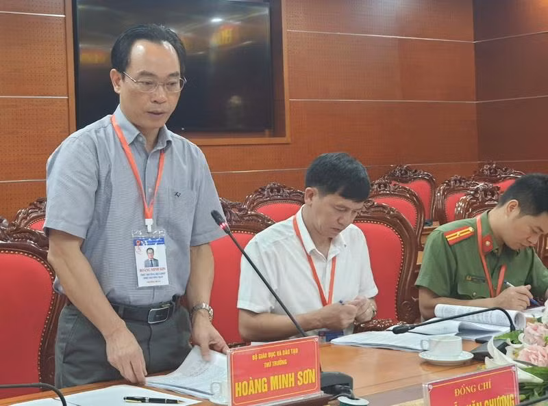 Thứ trưởng Hoàng Minh Sơn phát biểu tại buổi làm việc