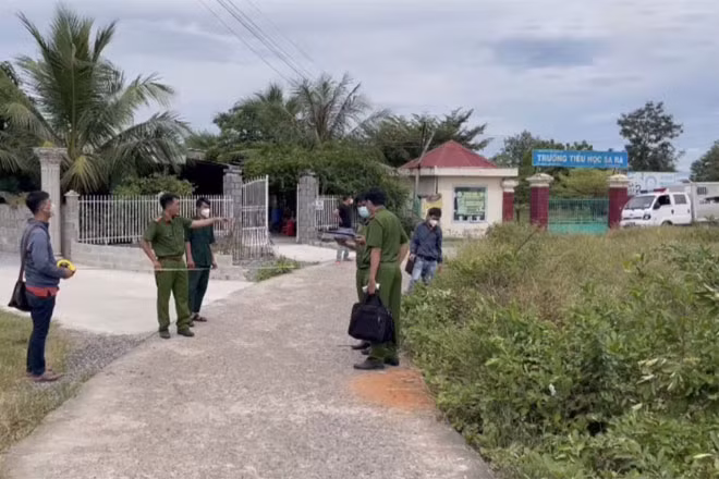 Lực lượng chức năng tiến hành điều tra vụ việc.