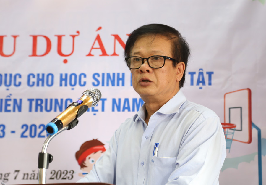 Ông Phan Hữu Huyện – Phó giám đốc Sở GD&ĐT Quảng Trị nhấn mạnh tính cần thiết thực hiện dự án. Ông Phan Hữu Huyện – Phó giám đốc Sở GD&ĐT Quảng Trị nhấn mạnh tính cần thiết thực hiện dự án.