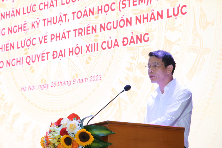 TS Vũ Thanh Mai, Phó Trưởng Ban Tuyên giáo Trung ương phát biểu tại Hội thảo.