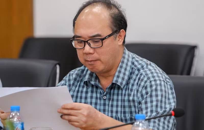 Ông Bùi Sỹ Hoa ghi nhận công tác tổ chức chuyên nghiệp của Báo Giáo dục & Thời đại. Ảnh: Thế Đại