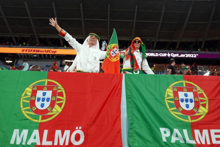 Chiến thắng của Bồ Đào Nha đưa đội vượt lên đứng đầu bảng H, trước trận đấu tiếp theo gặp Uruguay. [Sorin Furcoi/Al Jazeera].