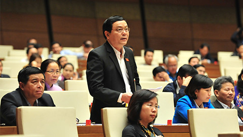 Đại biểu Hoàng Đức Thắng: Xác định rõ trách nhiệm người đứng đầu và không thể "giơ cao đánh khẽ", "rung cây dọa khỉ" mãi được”