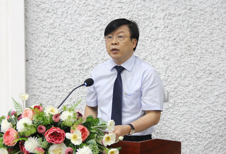 PGS.TS Hà Văn Sự phát biểu đề dẫn hội thảo. PGS.TS Hà Văn Sự phát biểu đề dẫn hội thảo.