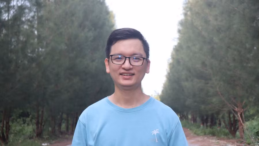 Thầy Trịnh Duy Bình. Ảnh: NVCC.