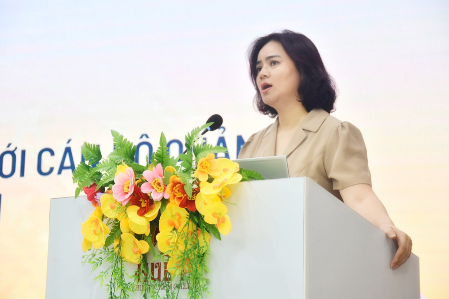 Phó Vụ trưởng Vụ GDMN Cù Thị Thủy phát biểu tại Hội thảo. Phó Vụ trưởng Vụ GDMN Cù Thị Thủy phát biểu tại Hội thảo.