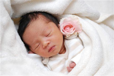 Những kinh nghiệm chăm sóc trẻ sơ sinh khỏe mạnh các bà mẹ không được bỏ qua - Ảnh 4 Nhung kinh nghiem cham soc tre so sinh khoe manh cac ba me khong duoc bo qua - Anh 4