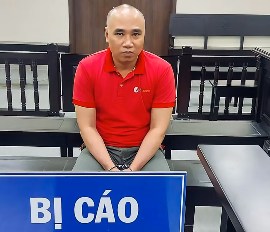 Bị cáo Nguyễn Văn Quỳnh tại phiên tòa xét xử.