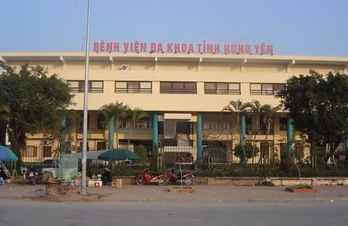 Bệnh viện Đa khoa tỉnh Hưng Yên tạm ngừng tiếp nhận bệnh nhân đến đăng ký khám bệnh, chữa bệnh nội trú, ngoại trú, người bệnh chuyển tuyến thông thường từ 9h30" ngày 3/11.