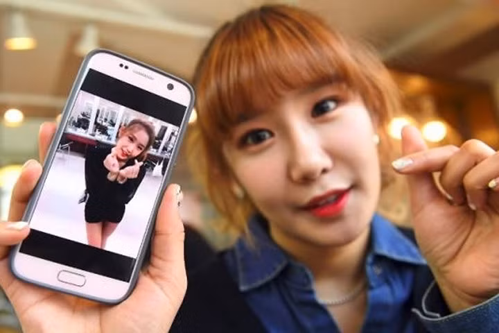 Nhóm nhạc nữ Hàn Quốc lý giải cơn cuồng vẻ đẹp dao kéo