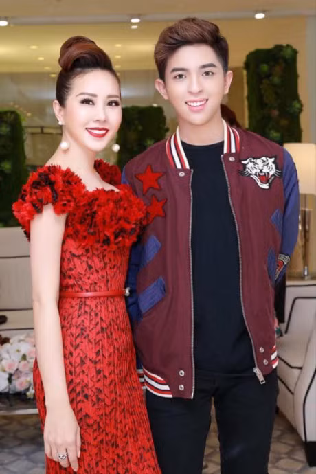 Con trai dong tinh cua hoa hau Thu Hoai gay sot voi ngoai hinh dep tua trai Han - Anh 1